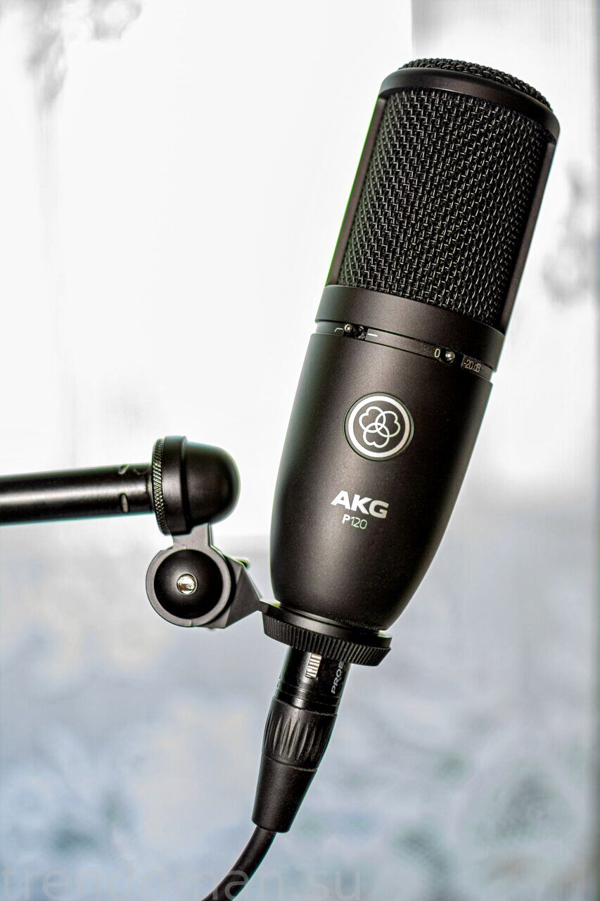 Микрофон AKG P120, студийный, конденсаторный